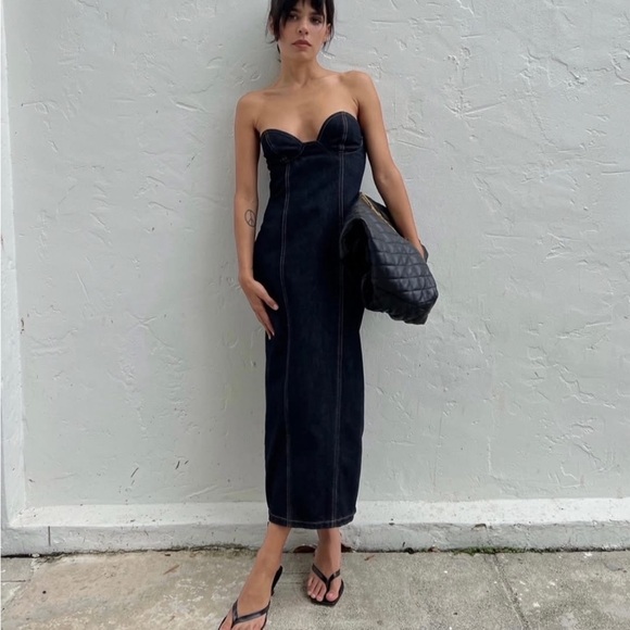 Lioness Dresses & Skirts - Lioness denim dress